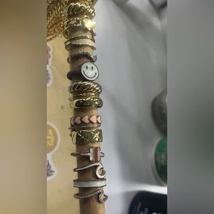 Women’s rings and 2 free necklaces
